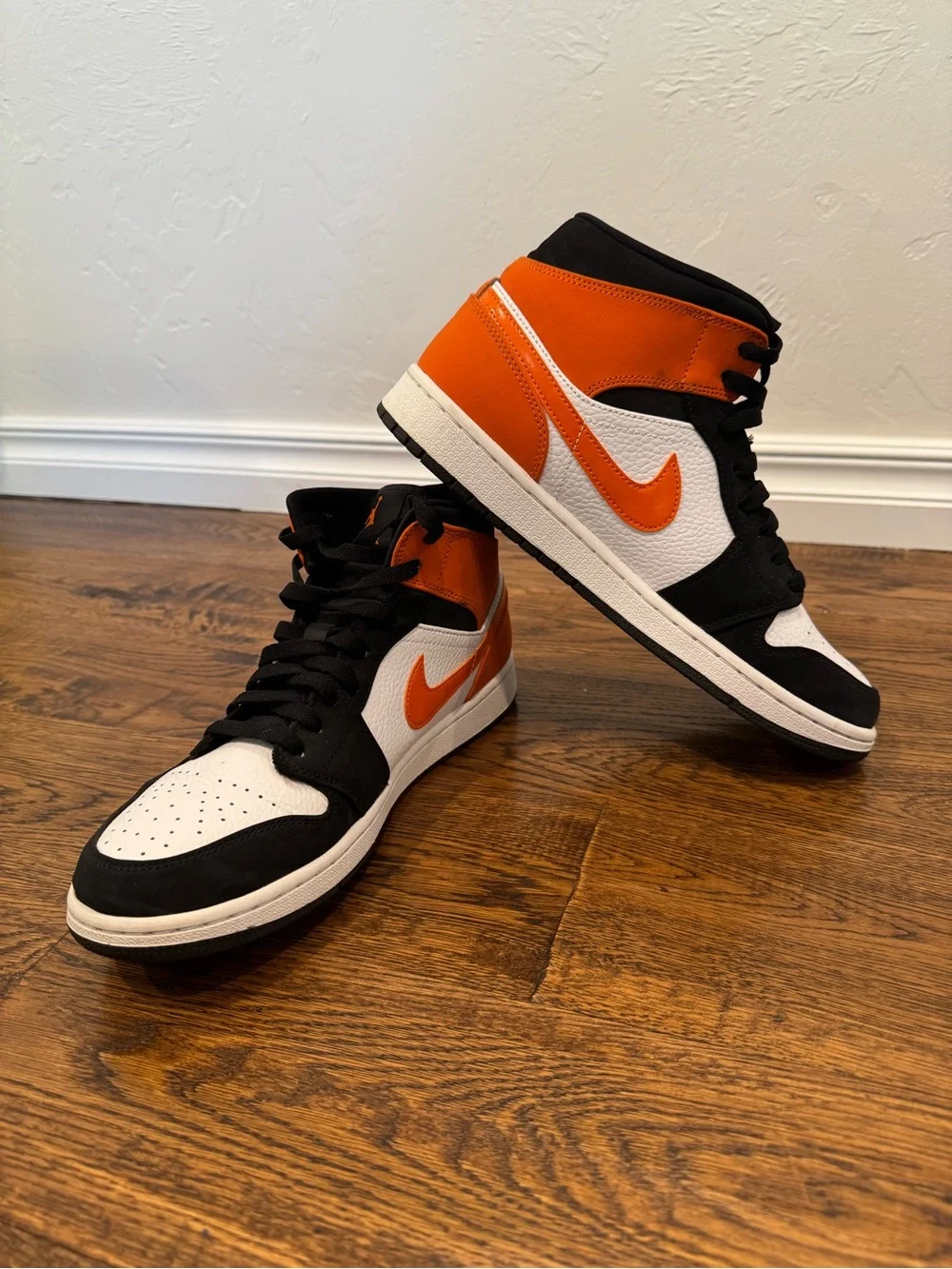 Air Jordan 1 Mid Shattered Backboard Orange Black White Men’s 10.5
